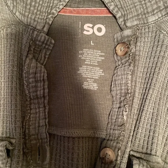 SO Textured Olive Shirt with Buttons, L - Picture 2 of 3